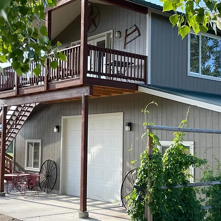 Bitterroot Barn Abode Apartment